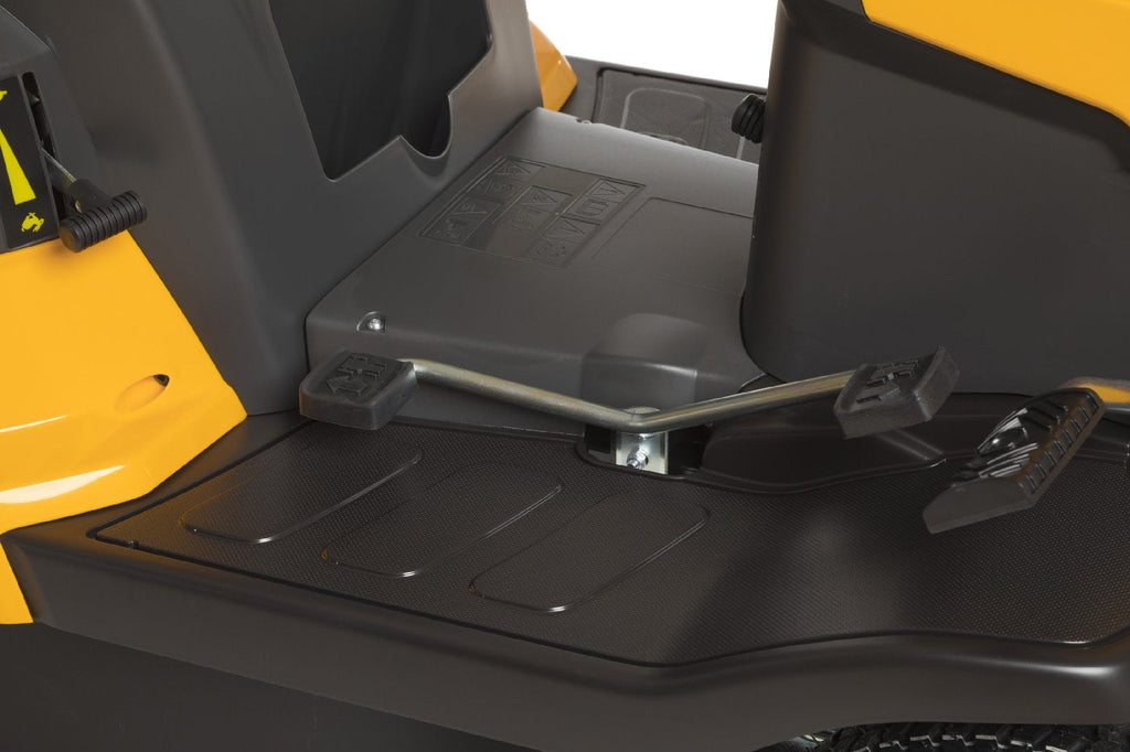 Stiga Aufsitzmäher Combi 166 mit Mulchkit und Deflektor