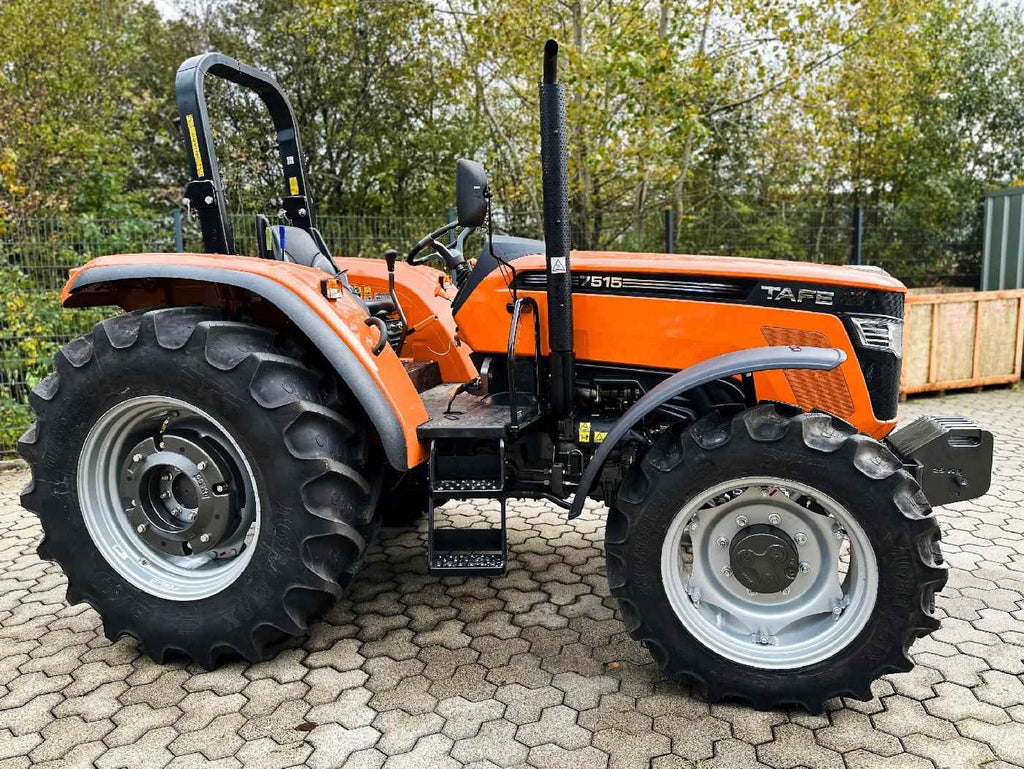 Tafe Allrad-Universalschlepper 7515 GE Grundmaschine mit AS-Bereifung
