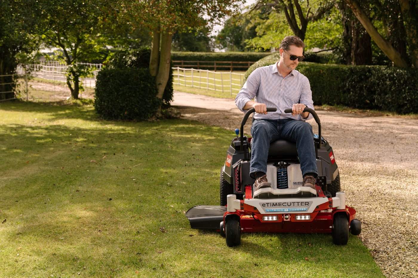 Toro Akku-Null-Wendekreis Mäher TimeCutter MyRIDE eMR 4275T