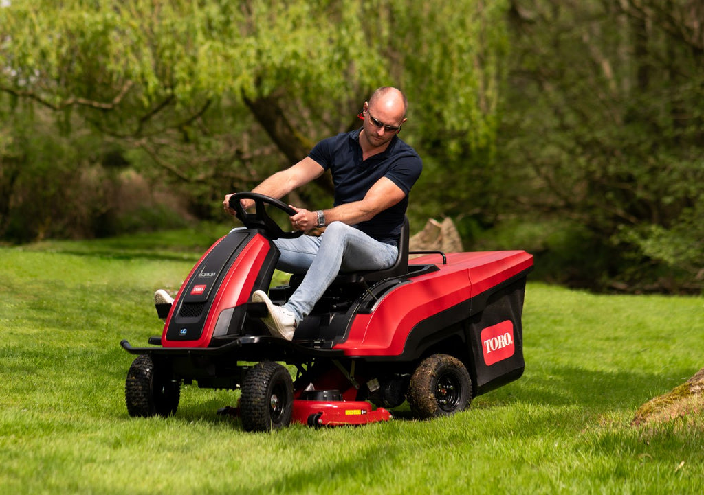 Toro Akku-Rasentraktor eS3200DC