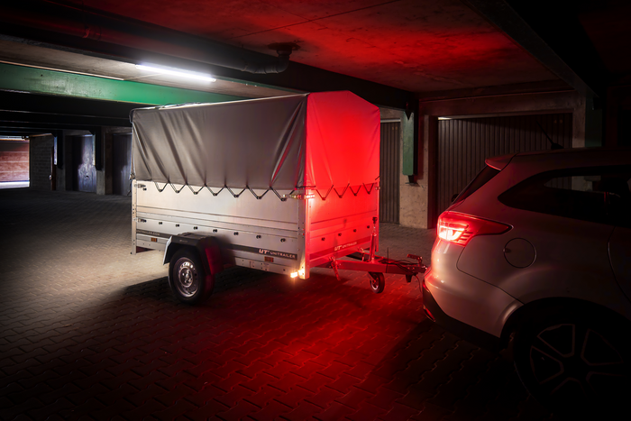 Führerschein B Anhänger GARDEN TRAILER 230 KIPP mit Stützrad, zusätzlichen Bordwänden, Hochplane und Hochspriegel H800-Neu